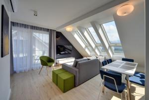 Posedenie v ubytovaní Apart Invest Szklarska 800 A13