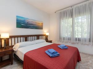 Posteľ alebo postele v izbe v ubytovaní Apartment S'Esquirols Nº6 by Interhome