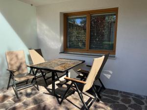 Zdjęcie z galerii obiektu Apartment Panorama Apartments Ehrmann by Interhome w mieście Zell am See