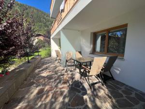 Zdjęcie z galerii obiektu Apartment Panorama Apartments Ehrmann by Interhome w mieście Zell am See