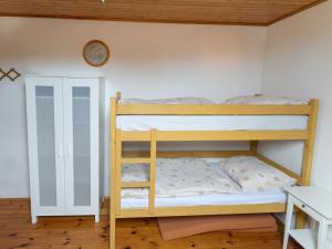 Posteľ alebo postele v izbe v ubytovaní Holiday Home Vlkov by Interhome