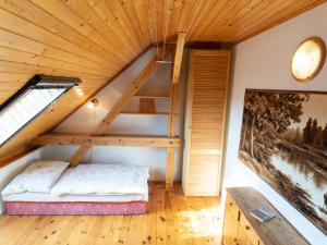 Posteľ alebo postele v izbe v ubytovaní Holiday Home Vlkov by Interhome