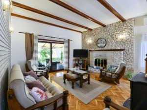 TV a/nebo společenská místnost v ubytování Holiday Home Otavia by Interhome