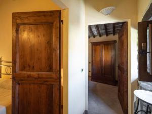 Kép Holiday Home Il Feudo by Interhome szállásáról Poggioniban a galériában