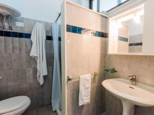 Kúpeľňa v ubytovaní Apartment Trilo-7 by Interhome