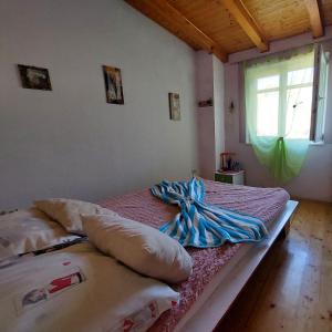 Posteľ alebo postele v izbe v ubytovaní Apartments Vesna Murter