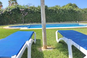 Bazén v ubytovaní Chalet Cortijo 31 alebo v jeho blízkosti + 17 fotografií