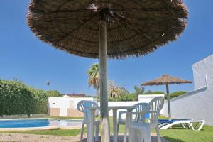 Bazén v ubytovaní Chalet Cortijo 31 alebo v jeho blízkosti