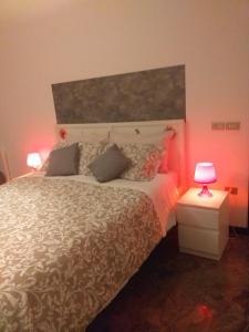 Postel nebo postele na pokoji v ubytování Executive center rooms
