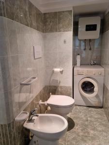 A bathroom at Viestecasa