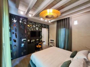 A bed or beds in a room at Atena Dolce Vita