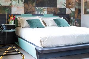 A bed or beds in a room at Atena Dolce Vita