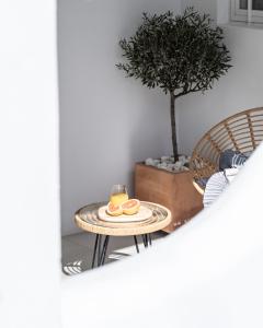Posedenie v ubytovaní Haka Suites Mykonos Town