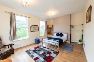 Postel nebo postele na pokoji v ubytování Beech Apparent lovely spacious double room