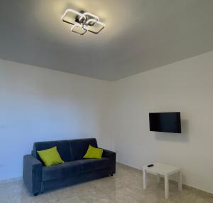 A television and/or entertainment centre at Casa Anima Rosa