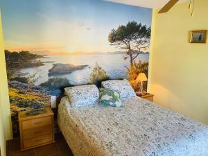 Katil atau katil-katil dalam bilik di Anacasa Villa Canyaes Playa Pau Pi CH401 +43 gambar