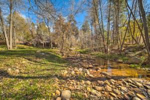 Foto sihtkohas Payson asuva majutusasutuse Patio and Fenced Yard Cozy Payson Cabin Retreat galeriist