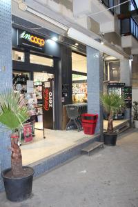 Supermarket alebo iný obchod pri apartmáne alebo v okolí