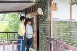 Huéspedes de 自然豊か棚田百選の棚田・道の駅・金剛山登山・釣り・ゴルフに便利/8名宿泊可広々一軒家/無料駐車場