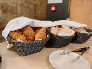 Comida no hotel ou em algum lugar perto