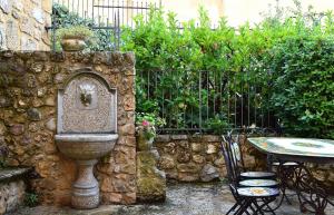 A garden outside Il Castello