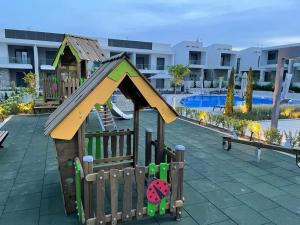 The swimming pool at or close to Luxury Apartment Nikiti Olea Valley