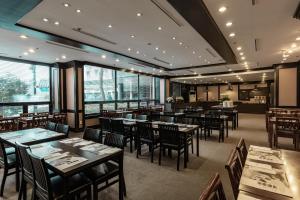 Reštaurácia alebo iné gastronomické zariadenie v ubytovaní Kensington Resort Gapyeong