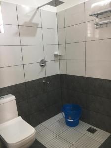 Koupelna v ubytování Aloha Homestay