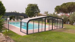 Swimming pool sa o malapit sa Villa Le Lune
