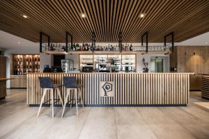Fotografie z fotogalerie ubytování Hotel Landgasthof Weingut Seeperle v destinaci Caldaro