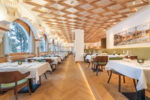 Restaurace v ubytování Parkhotel Margna Superior