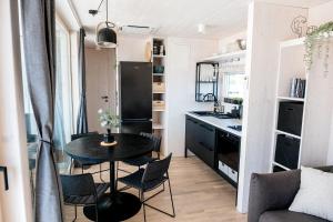 Kuchyň nebo kuchyňský kout v ubytování Buqez resort Drage, villa Vita 50