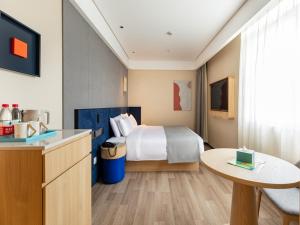 Gallery image of LanOu Hotel Shanghai Sheshan National Forest Park Happy Valley in Songjiang +34 photos