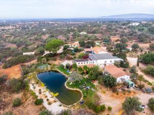 Afbeelding uit fotogalerij van Oasis Camp Portugal in Lagoa