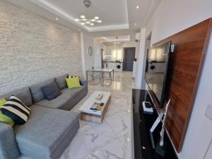 Η κουζίνα ή μικρή κουζίνα στο The Belvedere Latchi Marina