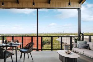 Balkón nebo terasa v ubytování Origin Austin, a Wyndham Hotel