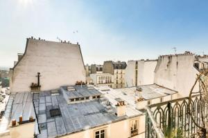 Gallery image of Charming Balcony apartment in Montmartre in Paris