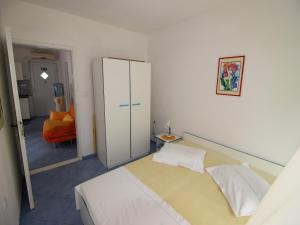 Zdjęcie z galerii obiektu Apartments Roza 1-2 w mieście Jelsa +27 zdjęć