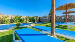 The swimming pool at or close to Apto El Descanso II Conil de la Frontera by Ruralidays