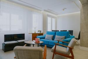 Posedenie v ubytovaní Six Apartments by Caleta Homes