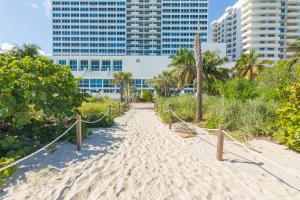 Gallery image of Girasole Rentals in Miami Beach