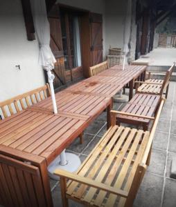 Reštaurácia alebo iné gastronomické zariadenie v ubytovaní Villa spacieuse à Ax-les-Thermes avec piscine et spa