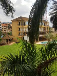 Zahrada ubytování Spacious 3 Bedroom Apartment Excellent Location Bugolobi Kampala - Immersion 1