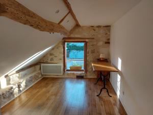 Billede fra billedgalleriet på Charmante Maison avec grand jardin lisière forêt i Levignen