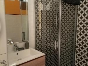 A bathroom at Casa Sud vicino a fiera e Pordenone centro