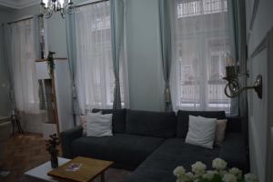 A seating area at PJ apartment