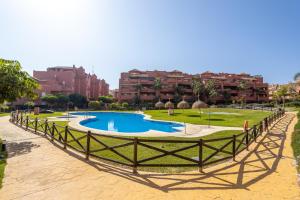 The swimming pool at or close to Apartmento en Torrox Costa