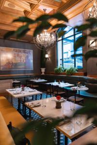 Restaurace v ubytování Dossier