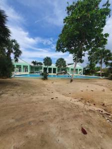 Galeri foto Townhouse by The Bay, Little Bay Country Club ,Negril di Orange Bay