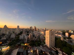 - Vistas al horizonte de la ciudad al atardecer en Buenos Aires Amazing View en Buenos Aires